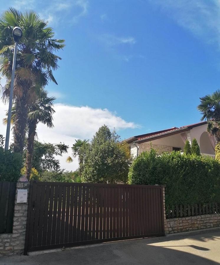 Apartment Villa Angelina, 70M From The Beach, Free Parking Novigrad Istria Exterior foto